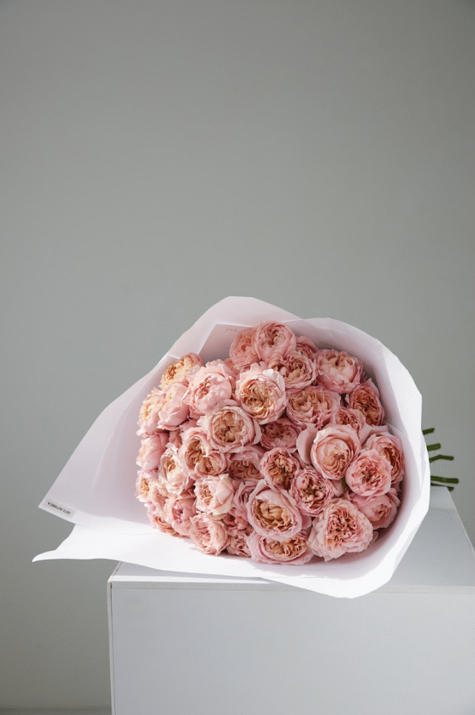 Монобукет из 17 кустовых роз Джульетта